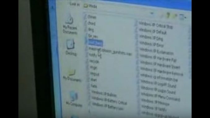 WindowsXPの起動音を爆撃音に変更、スピーカーも音量MAXに WindowsXPの起動音を爆撃音に変更、スピーカーも音量MAXに